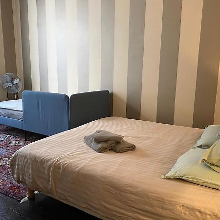 פריז Outstanding 2 Bedrooms With A Terrific Eiffel Tower View מראה חיצוני תמונה