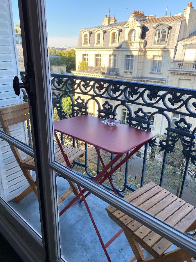 פריז Outstanding 2 Bedrooms With A Terrific Eiffel Tower View מראה חיצוני תמונה