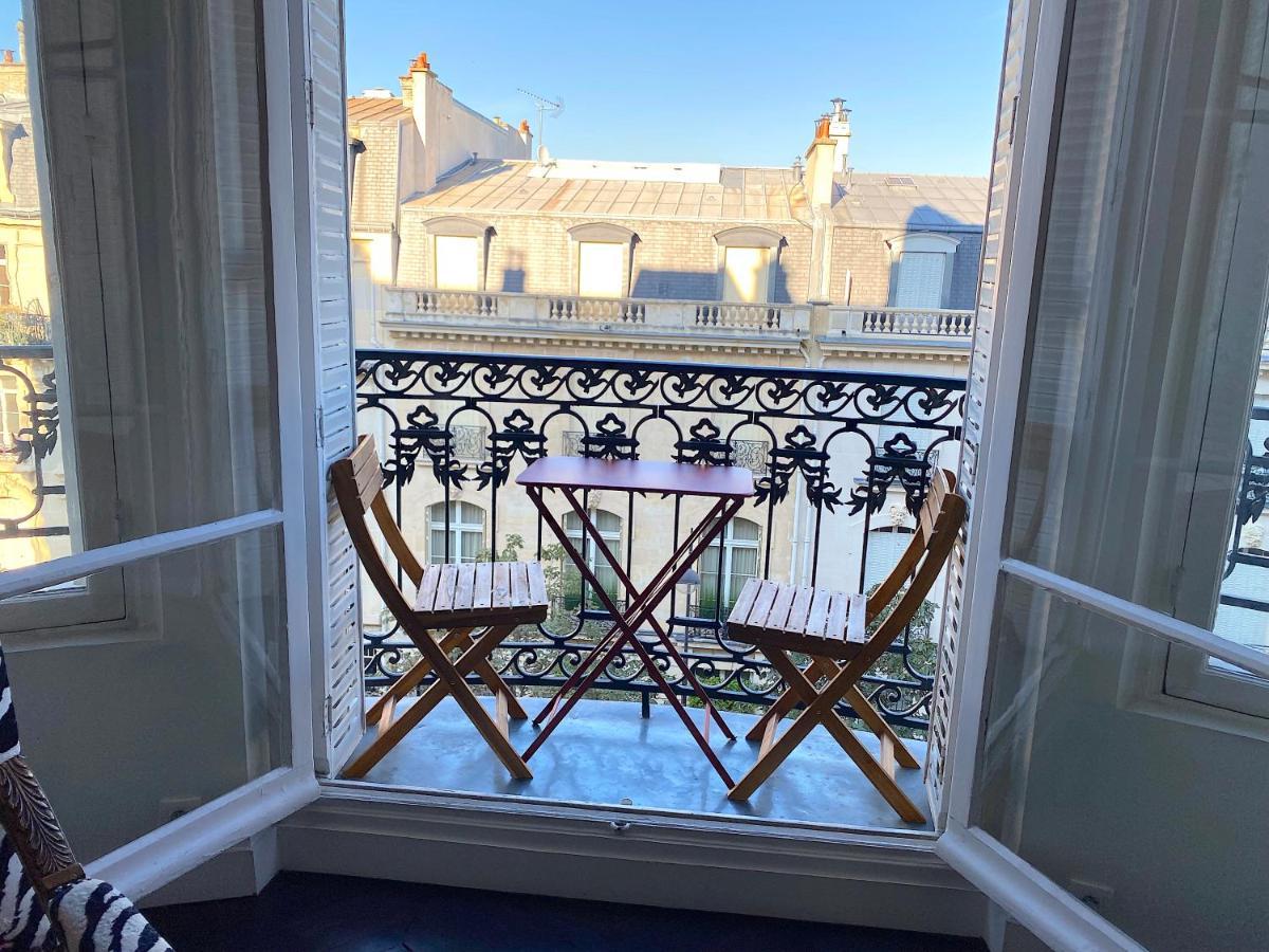 פריז Outstanding 2 Bedrooms With A Terrific Eiffel Tower View מראה חיצוני תמונה